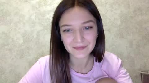 Snapshot of shining_pearl chatting on June 2026 06:54:01 PM Jesica online show from June 2026 06:54:01 PM