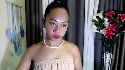 shira_cutttiebigcock online show from April 2026 02:54:01 PM