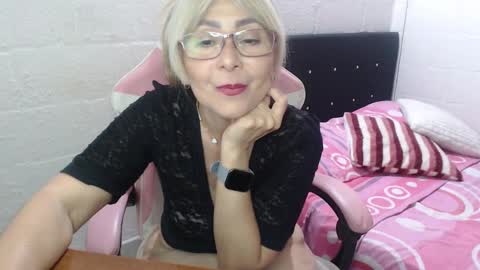 Snapshot of shira_evans40 chatting on January 2025 12:38:01 AM shira evans40 online show from January 2025 12:38:01 AM
