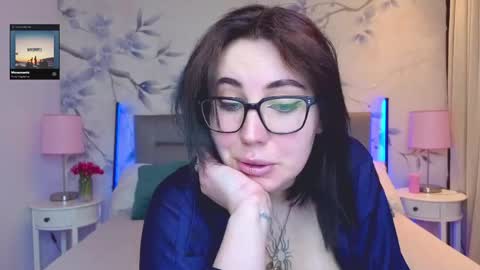 shiraazsh online show from April 2026 12:44:02 PM