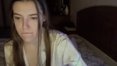 shiraha___rafieru online show from November 2025 09:58:01 PM