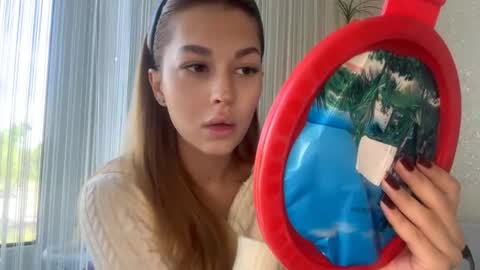 Snapshot of shirleepoma chatting on May 2026 06:19:02 AM Joli online show from May 2026 06:19:02 AM