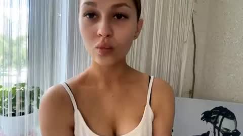 Snapshot of shirleepoma chatting on June 2026 08:30:02 AM Joli online show from June 2026 08:30:02 AM