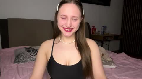Shirley online show from September 2025 08:22:02 PM