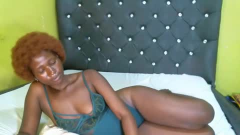 Shi-ro online show from February 2025 02:59:02 PM