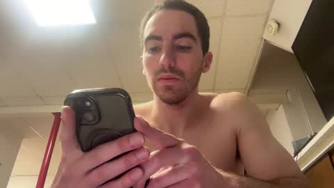 Snapshot of shirtlesshunk15 chatting on February 2026 08:33:02 AM shirtlesshunk15 online show from February 2026 08:33:02 AM