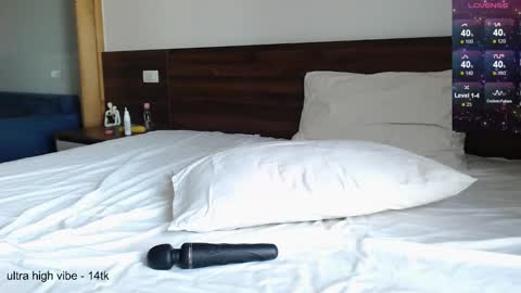 Snapshot of shoopdelang chatting on February 2026 04:49:02 AM Jess online show from February 2026 04:49:02 AM