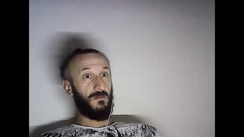 Snapshot of shooter_coool chatting on January 2025 05:53:01 PM shooter_coool online show from January 2025 05:53:01 PM