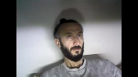 Snapshot of shooter_coool chatting on February 2025 08:51:02 PM shooter_coool online show from February 2025 08:51:02 PM