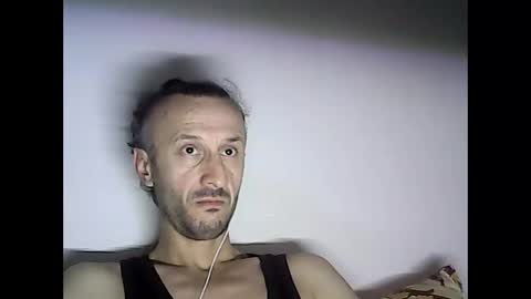 Snapshot of shooter_coool chatting on February 2025 08:24:01 PM shooter_coool online show from February 2025 08:24:01 PM