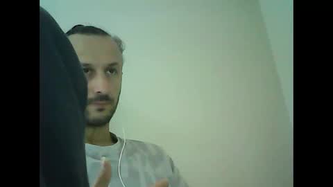 Snapshot of shooter_coool chatting on February 2025 09:42:01 AM shooter_coool online show from February 2025 09:42:01 AM