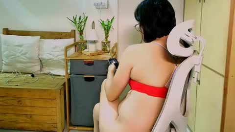 Snapshot of shootingcumts chatting on May 2026 12:19:02 AM Mori online show from May 2026 12:19:02 AM
