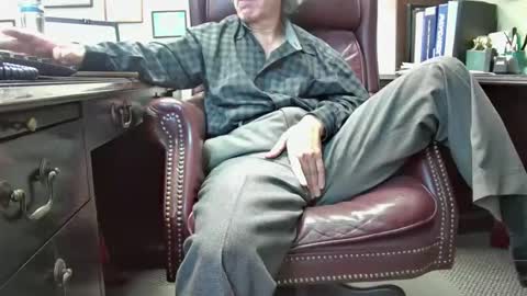 Snapshot of shootme69 chatting on November 2025 05:24:02 PM nikolas send dm for an appointment online show from November 2025 05:24:02 PM