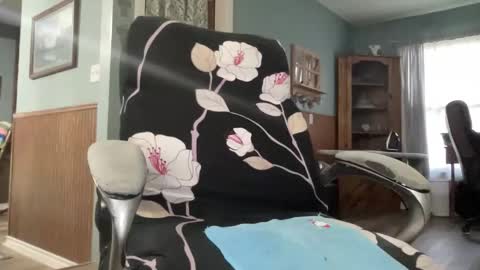 Snapshot of shortthickcock57 chatting on October 2025 10:53:02 PM shortthickcock57 online show from October 2025 10:53:02 PM