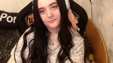 show_for_you online show from October 2025 12:35:02 PM