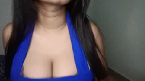 shreya_0 online show from April 2026 01:41:01 PM