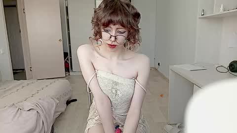 Aria online show from September 2025 02:49:02 AM