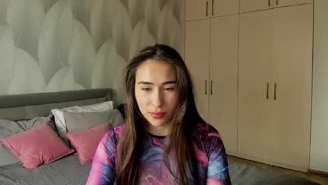 Snapshot of shy_bambiii chatting on May 2026 05:27:02 AM Mika online show from May 2026 05:27:02 AM