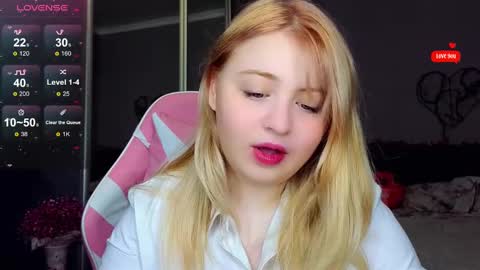 Molly online show from February 2025 12:08:01 AM