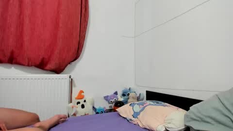 shy_in_bed online show from October 2025 03:16:01 PM