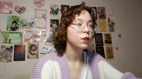 Snapshot of shy_kiss_twinkle_bloop chatting on September 2025 03:12:02 PM Milena online show from September 2025 03:12:02 PM