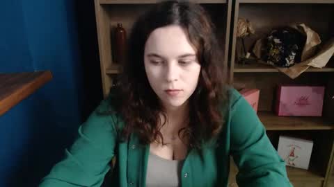 shy_lil online show from October 2025 12:38:02 PM