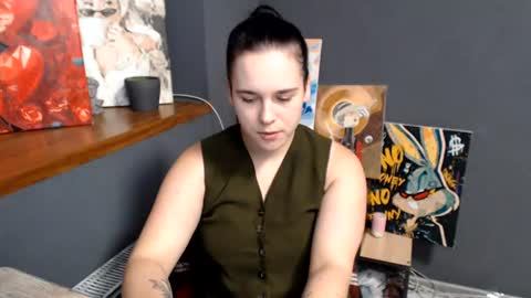 shy_lil online show from July 2026 01:13:02 PM