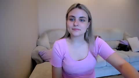 Snapshot of shy_sabrina_ chatting on July 2026 01:03:01 PM shy_sabrina_ online show from July 2026 01:03:01 PM