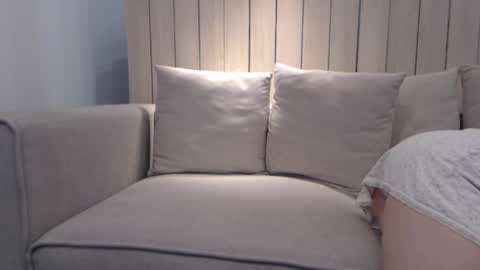 Snapshot of shy_schoolgirl_ chatting on February 2025 06:05:02 PM shy_schoolgirl_ online show from February 2025 06:05:02 PM
