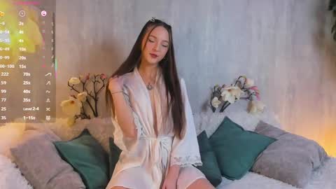 Snapshot of shy_starlight chatting on February 2025 02:43:01 PM Melanie online show from February 2025 02:43:01 PM