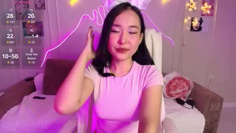 Amy online show from November 2025 03:37:02 PM