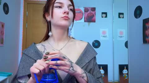 Bella online show from December 2024 07:50:02 AM