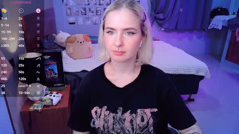 Effie online show from December 2024 04:29:02 PM