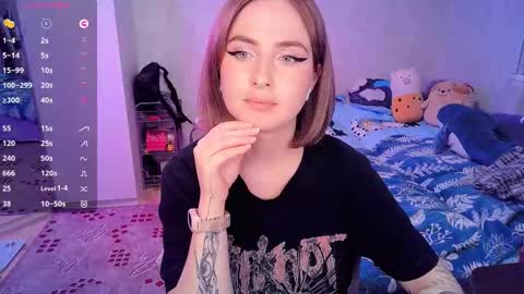 Effie online show from February 2025 08:31:01 PM