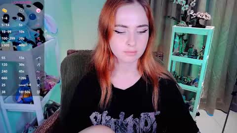Snapshot of shyfoxxxy chatting on May 2026 05:13:01 AM Effie online show from May 2026 05:13:01 AM