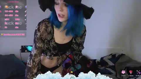 Hippie online show from March 2026 09:19:02 PM