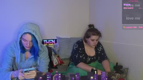 Hippie online show from April 2026 06:58:02 AM