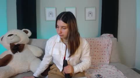 Sia online show from December 2025 11:09:02 PM