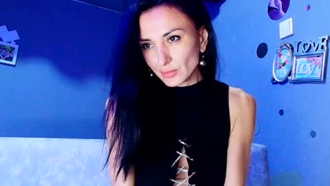 Siaconna online show from November 2025 07:00:02 AM