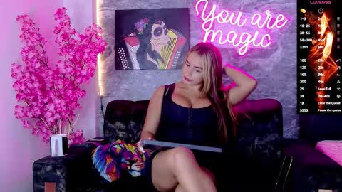 siamarlin online show from October 2025 09:06:01 PM