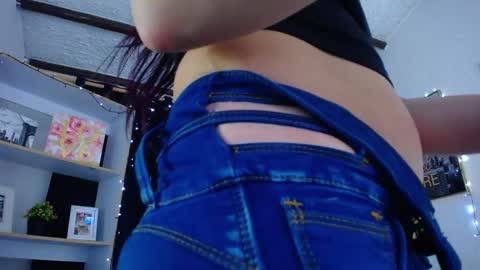 sian online show from February 2025 01:32:02 PM