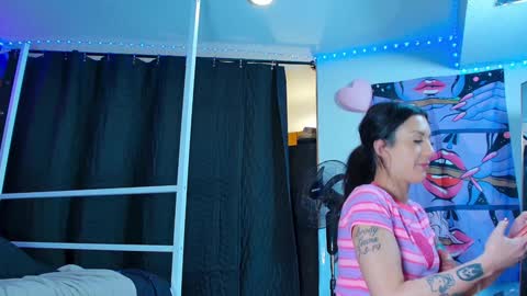 Snapshot of siclianprincess chatting on March 2026 04:46:01 PM Miss Meadow Gotti Romano online show from March 2026 04:46:01 PM