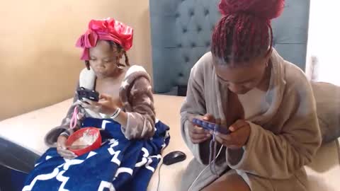 Snapshot of sieannabrown chatting on May 2026 10:00:02 AM sieannabrown online show from May 2026 10:00:02 AM