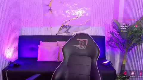 Snapshot of siena_tay chatting on March 2026 12:11:01 PM Siena online show from March 2026 12:11:01 PM