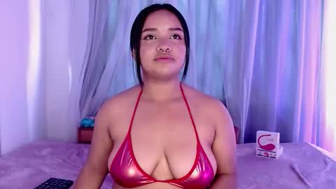 siena  hanzel online show from September 2025 07:46:01 PM