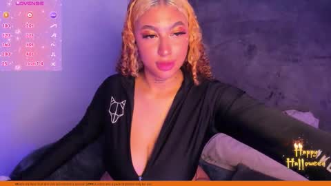 sienna_lux online show from October 2025 01:46:02 PM