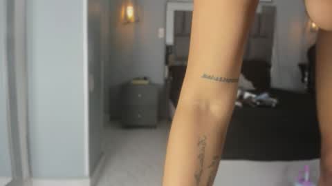 Snapshot of sienna_miller_27 chatting on October 2025 11:39:02 AM Keira online show from October 2025 11:39:02 AM