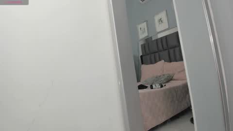 Snapshot of sienna_miller_27 chatting on October 2025 11:27:01 AM Keira online show from October 2025 11:27:01 AM