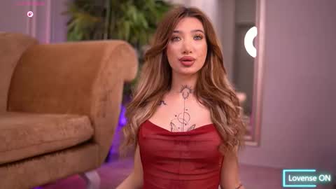 Sienna online show from January 2026 07:16:02 PM