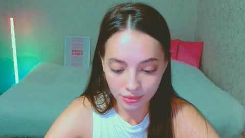 Sienna Mia online show from July 2026 04:00:01 PM